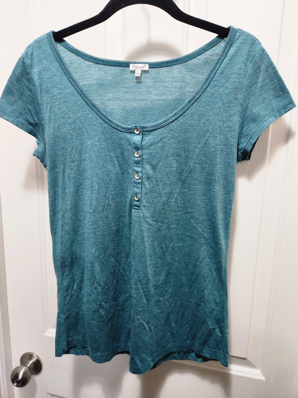Kismet Scoop Neck Button Placket Women’s Top in Teal